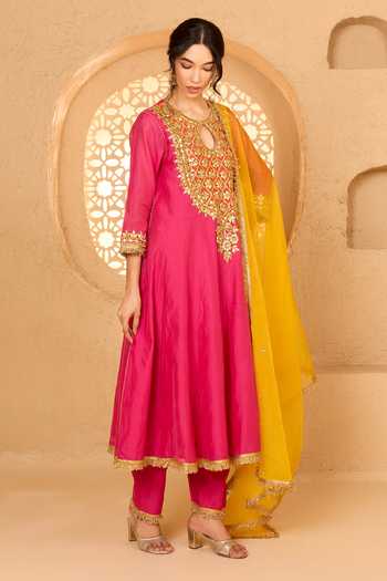 Buy Saina Kapoor Fuchsia Cotton, Organza, Chanderi, Viscose Keyhole Gota Patti Work Anarkali Set Online at Aza Fashions Buy_Saina Kapoor_Fuchsia Cotton, Organza, Chanderi, Viscose Keyhole Gota Patti Work Anarkali Set _Online_at_Aza_Fashions