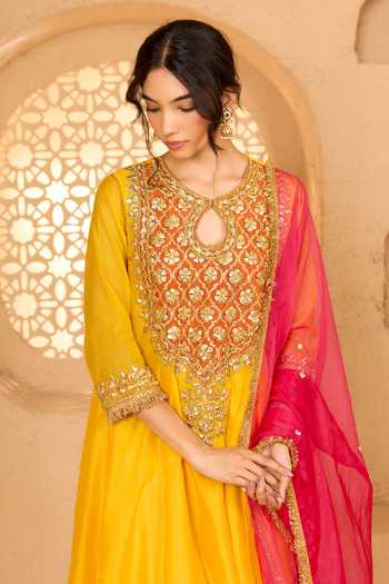 Buy saina kapoor Yellow Cotton, Organza, Chanderi, Viscose Keyhole Yoke Embroidered Kurta Set Online at Aza Fashions Buy_saina kapoor_Yellow Cotton, Organza, Chanderi, Viscose Keyhole Yoke Embroidered Kurta Set _Online_at_Aza_Fashions
