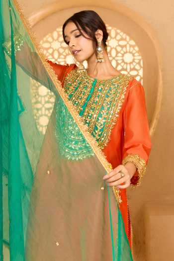 Buy saina kapoor Orange Cotton, Organza, Chanderi, Viscose Round Neck Embroidered Kurta Set Online at Aza Fashions Buy_saina kapoor_Orange Cotton, Organza, Chanderi, Viscose Round Neck Embroidered Kurta Set _Online_at_Aza_Fashions