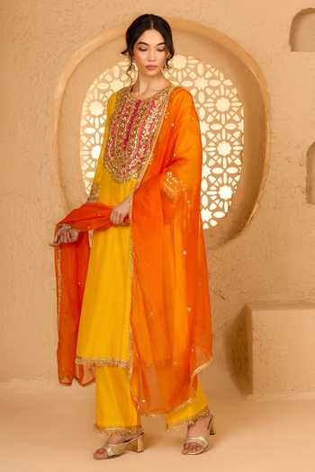 saina kapoor Yellow Cotton, Organza, Chanderi, Viscose Round Neck Yoke Embroidered Kurta Set Online at Aza Fashions saina kapoor_Yellow Cotton, Organza, Chanderi, Viscose Round Neck Yoke Embroidered Kurta Set _Online_at_Aza_Fashions