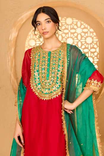 Buy saina kapoor Red Cotton, Organza, Chanderi, Viscose Round Gota Patti Embellished Kurta Set Online at Aza Fashions Buy_saina kapoor_Red Cotton, Organza, Chanderi, Viscose Round Gota Patti Embellished Kurta Set _Online_at_Aza_Fashions