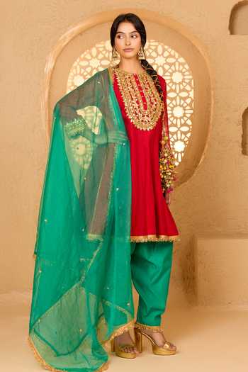 Buy saina kapoor Red Cotton, Organza, Chanderi, Viscose Round Neck Embroidered Short Anarkali Set Online at Aza Fashions Buy_saina kapoor_Red Cotton, Organza, Chanderi, Viscose Round Neck Embroidered Short Anarkali Set _Online_at_Aza_Fashions
