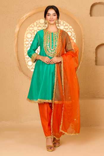 saina kapoor Yoke Embroidered Anarkali Set 