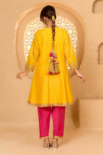 saina kapoor Placket Embroidered Anarkali Set 