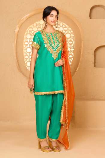 Buy saina kapoor Green Cotton, Organza, Chanderi, Viscose Floral Embroidered Kurta Salwar Set Online at Aza Fashions Buy_saina kapoor_Green Cotton, Organza, Chanderi, Viscose Floral Embroidered Kurta Salwar Set _Online_at_Aza_Fashions