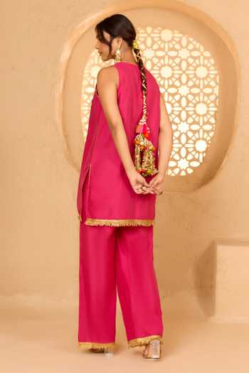 saina kapoor Sequin Embroidered Kurta Pant Set 
