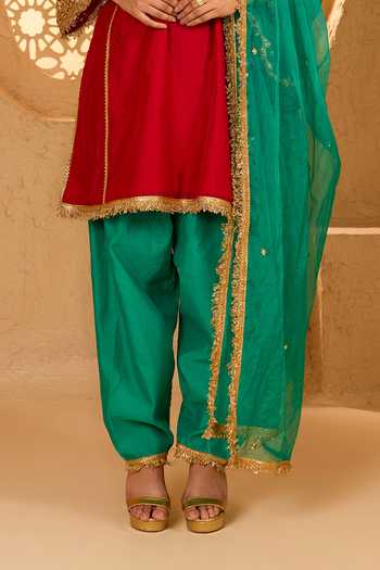 saina kapoor Red Cotton, Organza, Chanderi, Viscose Round Embroidered Short Kurta Salwar Set Online at Aza Fashions saina kapoor_Red Cotton, Organza, Chanderi, Viscose Round Embroidered Short Kurta Salwar Set _Online_at_Aza_Fashions