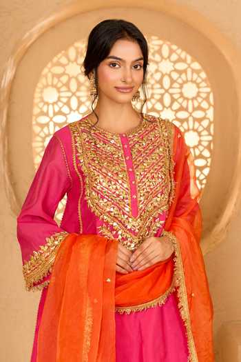 Shop saina kapoor Fuchsia Cotton, Organza, Chanderi, Viscose Round Sequin Embroidered Kurta Set Online at Aza Fashions Shop_saina kapoor_Fuchsia Cotton, Organza, Chanderi, Viscose Round Sequin Embroidered Kurta Set _Online_at_Aza_Fashions