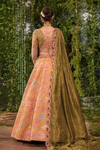 Jigar & Nikita Pushp Raga The Pearls Trail Lehenga Set 