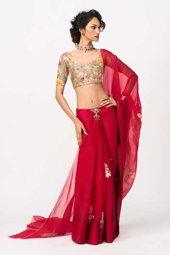 Shop_Issa Studio By Chetana & Swathi_Red Organza, Satin Sweetheart Neck Iksha Printed Saree With Blouse _Online_at_Aza_Fashions