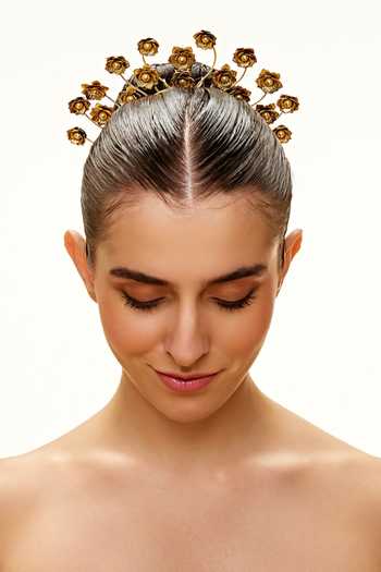 Raabta By Rahul Kamala Bun Accessory