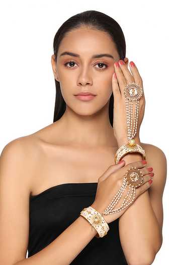Raabta By Rahul White Chhavi Pair Of Hathphools Online at Aza Fashions Raabta By Rahul_White Chhavi Pair Of Hathphools _Online_at_Aza_Fashions