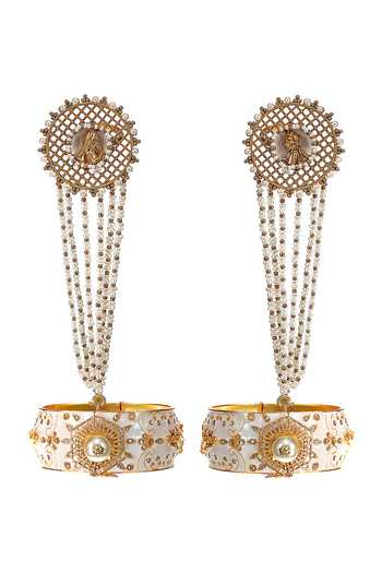 Raabta By Rahul Chhavi Pair of Hathphools 
