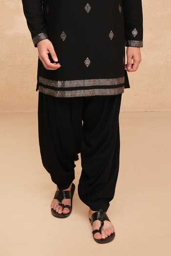 Manish Nagdeo Black Viscose Printed Kurta And Salwar Set Online at Aza Fashions Manish Nagdeo_Black Viscose Printed Kurta And Salwar Set _Online_at_Aza_Fashions