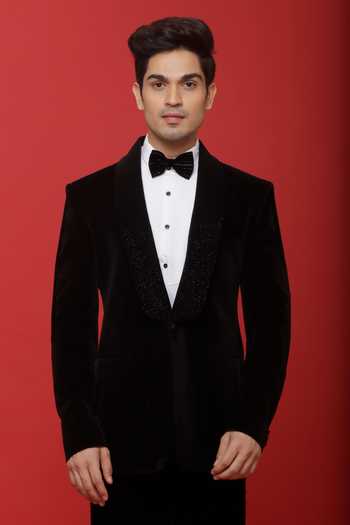 Sven Suits Black Embroidered Tuxedo Suit Set 