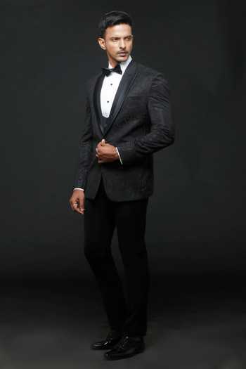 Sven Suits Tonal Stone Embroidered Tuxedo Suit Set 