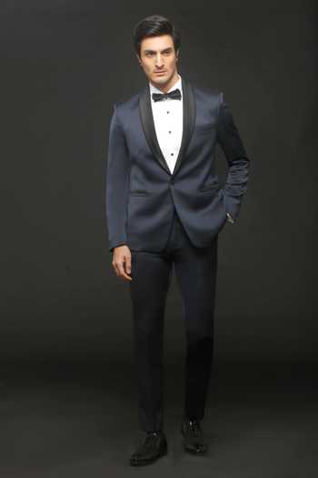 Sven Suits Placed Embroidered Lapel Tuxedo Suit Set 