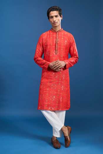 Buy Arihant Rai Sinha Red Polyester, Cotton Geometric Woven Kurta Set Buy_Arihant Rai Sinha_Red Polyester, Cotton Geometric Woven Kurta Set
