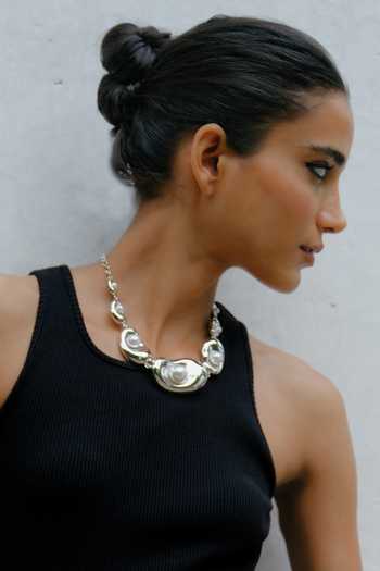 KEFI-CO Silver Plated Cosmos Glam Necklace Online at Aza Fashions KEFI-CO_Silver Plated Cosmos Glam Necklace _Online_at_Aza_Fashions
