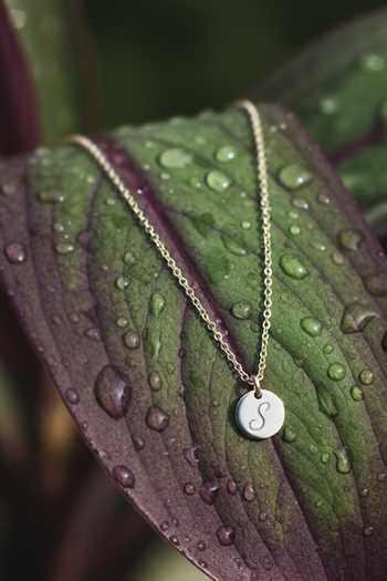KEFI-CO Kefi Initial Pendant Necklace 