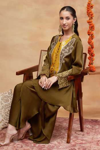 Buy Dareiss Green Silk, Chiffon Scoop Neck Rewa Paisley Embroidered Kurta And Dhoti Pant Set Buy_Dareiss_Green Silk, Chiffon Scoop Neck Rewa Paisley Embroidered Kurta And Dhoti Pant Set