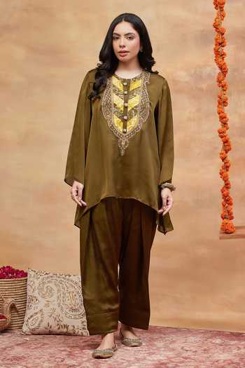 Dareiss Meer Harit Yoke Embroidered Kurta & Salwar Set 