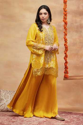 Buy_DAREISS_Yellow Silk, Georgette, Satin Ahilya Kanak Embroidered Kurta And Dhoti Pant Set 
