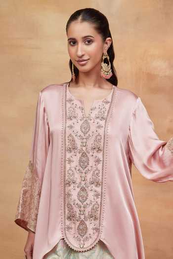 DAREISS Pink Silk, Satin Split V-neck Munshi Embroidered Kurta And Flared Pant Set Online at Aza Fashions DAREISS_Pink Silk, Satin Split V-neck Munshi Embroidered Kurta And Flared Pant Set _Online_at_Aza_Fashions