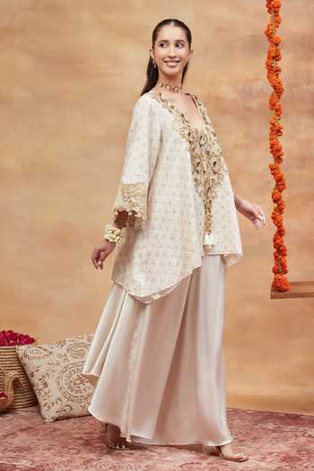 Shop_DAREISS_Off White Silk, Satin V-neck Mansarovar Embroidered Kurta And Flared Pant Set _Online_at_Aza_Fashions