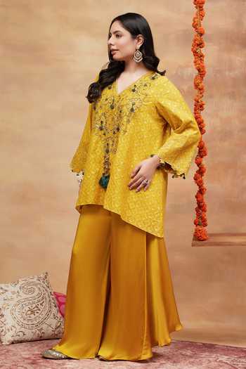 Buy DAREISS Yellow Silk, Satin V-neck Mansarovar Genda Woven Kurta And Pant Set Online at Aza Fashions Buy_DAREISS_Yellow Silk, Satin V-neck Mansarovar Genda Woven Kurta And Pant Set _Online_at_Aza_Fashions