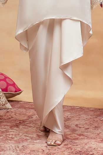 DAREISS Ivory Silk, Satin Round Neck Panchganga Yoke Embroidered Kurta And Skirt Set Online at Aza Fashions DAREISS_Ivory Silk, Satin Round Neck Panchganga Yoke Embroidered Kurta And Skirt Set _Online_at_Aza_Fashions