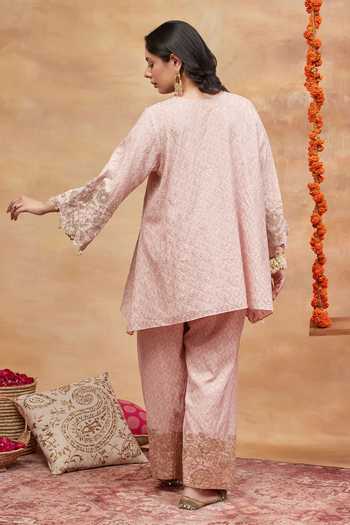 DAREISS Embroidered Chanderi Silk Kurta & Salwar Set 
