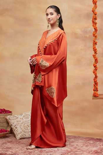 Buy DAREISS Orange Silk V-neck Rajghat Sindoor Embroidered Kurta And Skirt Set Online at Aza Fashions Buy_DAREISS_Orange Silk V-neck Rajghat Sindoor Embroidered Kurta And Skirt Set _Online_at_Aza_Fashions