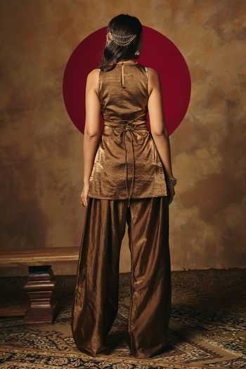Saanjh By Lea Brown Organza, Satin Round Neck Pallavi Bronze Embroidered Kurta Set Online at Aza Fashions Saanjh By Lea_Brown Organza, Satin Round Neck Pallavi Bronze Embroidered Kurta Set _Online_at_Aza_Fashions