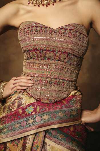 SAANJH BY LEA_Gold Brocade Embroidery, Zari Sweetheart Neck Vasundhara Corset _at_Aza_Fashions