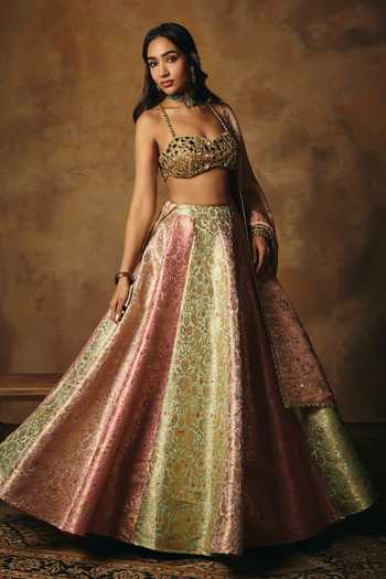 Buy SAANJH BY LEA Gold Silk Sweetheart Neck Ushasi Embroidered Blouse Online at Aza Fashions Buy_SAANJH BY LEA_Gold Silk Sweetheart Neck Ushasi Embroidered Blouse _Online_at_Aza_Fashions