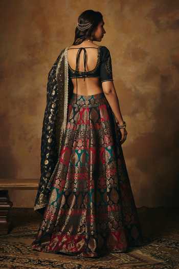 SAANJH BY LEA Mrinalika Embroidered Blouse 