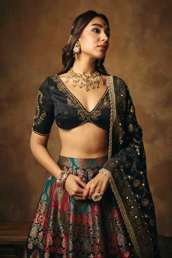 SAANJH BY LEA Mrinalika Embroidered Blouse 