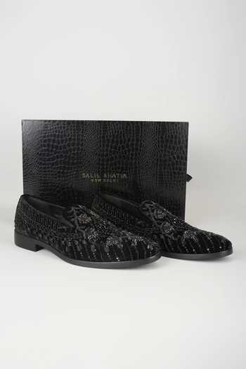 Buy Salil Bhatia Black Hand Embroidered Loafers Online at Aza Fashions Buy_Salil Bhatia_Black Hand Embroidered Loafers _Online_at_Aza_Fashions