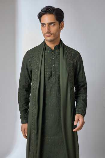 Buy Salil Bhatia Green Silk, Chanderi, Satin, Modal Embossed Threadwork Kurta Set Online at Aza Fashions Buy_Salil Bhatia_Green Silk, Chanderi, Satin, Modal Embossed Threadwork Kurta Set _Online_at_Aza_Fashions