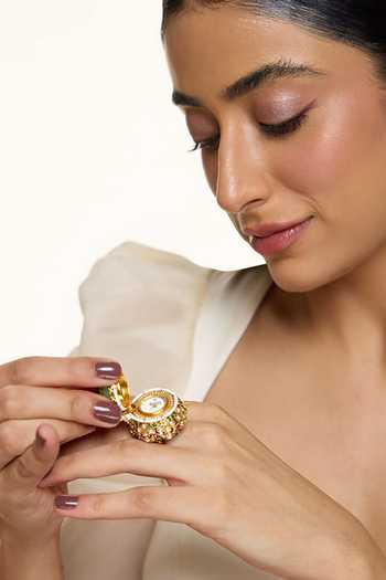 Shop Raabta By Rahul Green Temporal Orb Watch Ring Shop_Raabta By Rahul_Green Temporal Orb Watch Ring