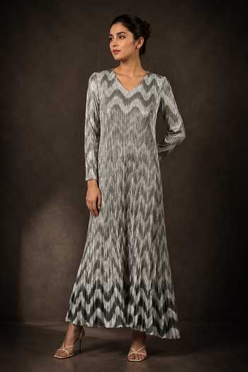 Crimp Chevron Pleated Maxi Dress 