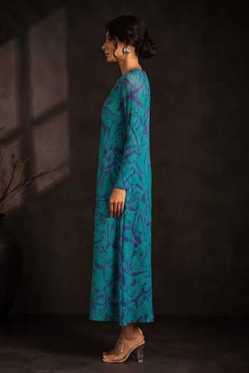 Crimp Turquoise Polyester Round Neck Pleated Abstract Print Dress Online at Aza Fashions Crimp_Turquoise Polyester Round Neck Pleated Abstract Print Dress _Online_at_Aza_Fashions