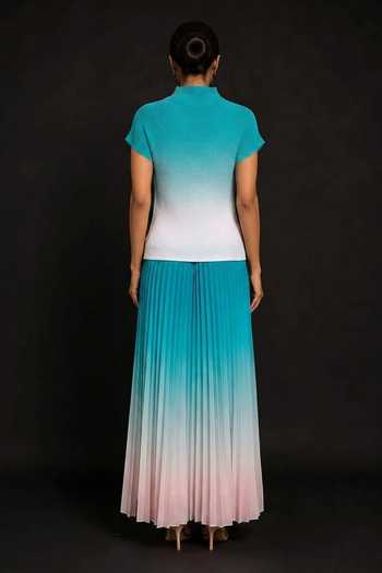 Crimp Textured Ombre Pleated Top & Skirt Set 