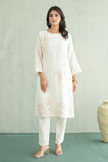 Masoomm Embroidered Floral Kurta & Pant Set 