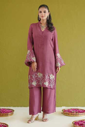 Masoomm Purple Organza Mandarin Collar, V-neck Embroidered Straight Kurta Set Online at Aza Fashions Masoomm_Purple Organza Mandarin Collar, V-neck Embroidered Straight Kurta Set _Online_at_Aza_Fashions