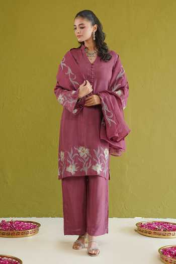 Masoomm Embroidered Straight Kurta Set 