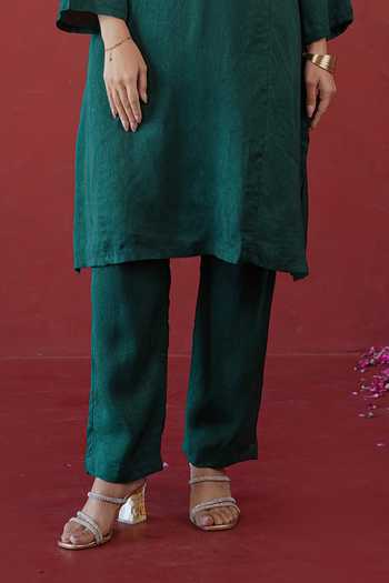 Masoomm_Green Shantoon Round Neck, Yes Notched Kurta And Pant Set _Online_at_Aza_Fashions