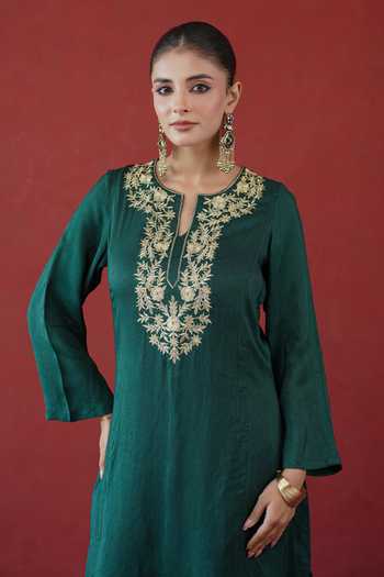 Shop_Masoomm_Green Shantoon Round Neck, Yes Notched Kurta And Pant Set 
