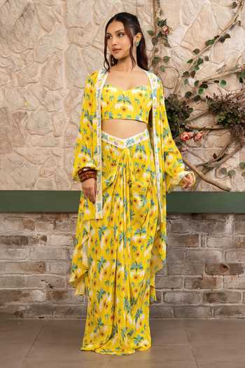 Senren By Eshana Raut Yellow Crepe Sweetheart Neck Bohemian Print Cape Skirt Set at Aza Fashions Senren By Eshana Raut_Yellow Crepe Sweetheart Neck Bohemian Print Cape Skirt Set _at_Aza_Fashions